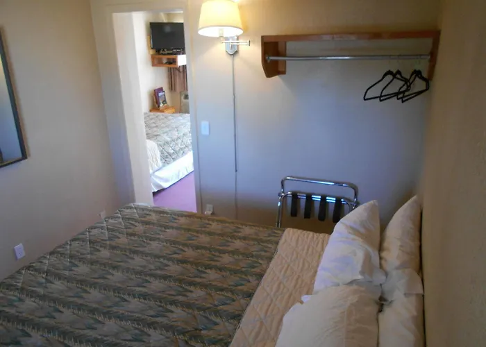 Super Saver Hotel Sheridan
